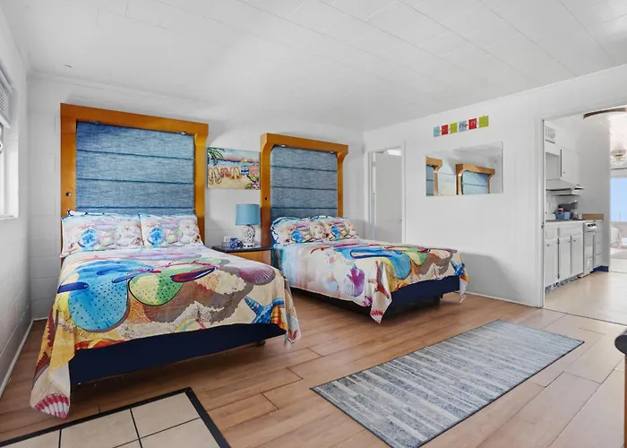 Apartment 2 Bed1 Bath On The Boardwalk By The Inlet