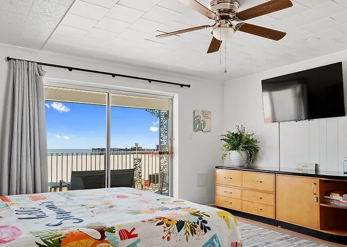Apartment 2 Bed1 Bath On The Boardwalk By The Inlet